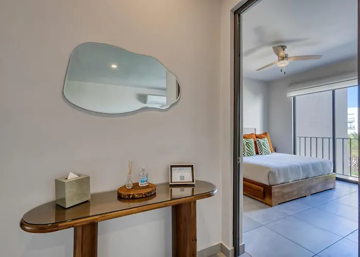 Bright And Modern W/ Balcony, Shared Pool, A/c, Minutes To & Town Ferienhaus *
